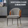 旋转梳妆椅怎么选:底座、转动方式和周边避让空间